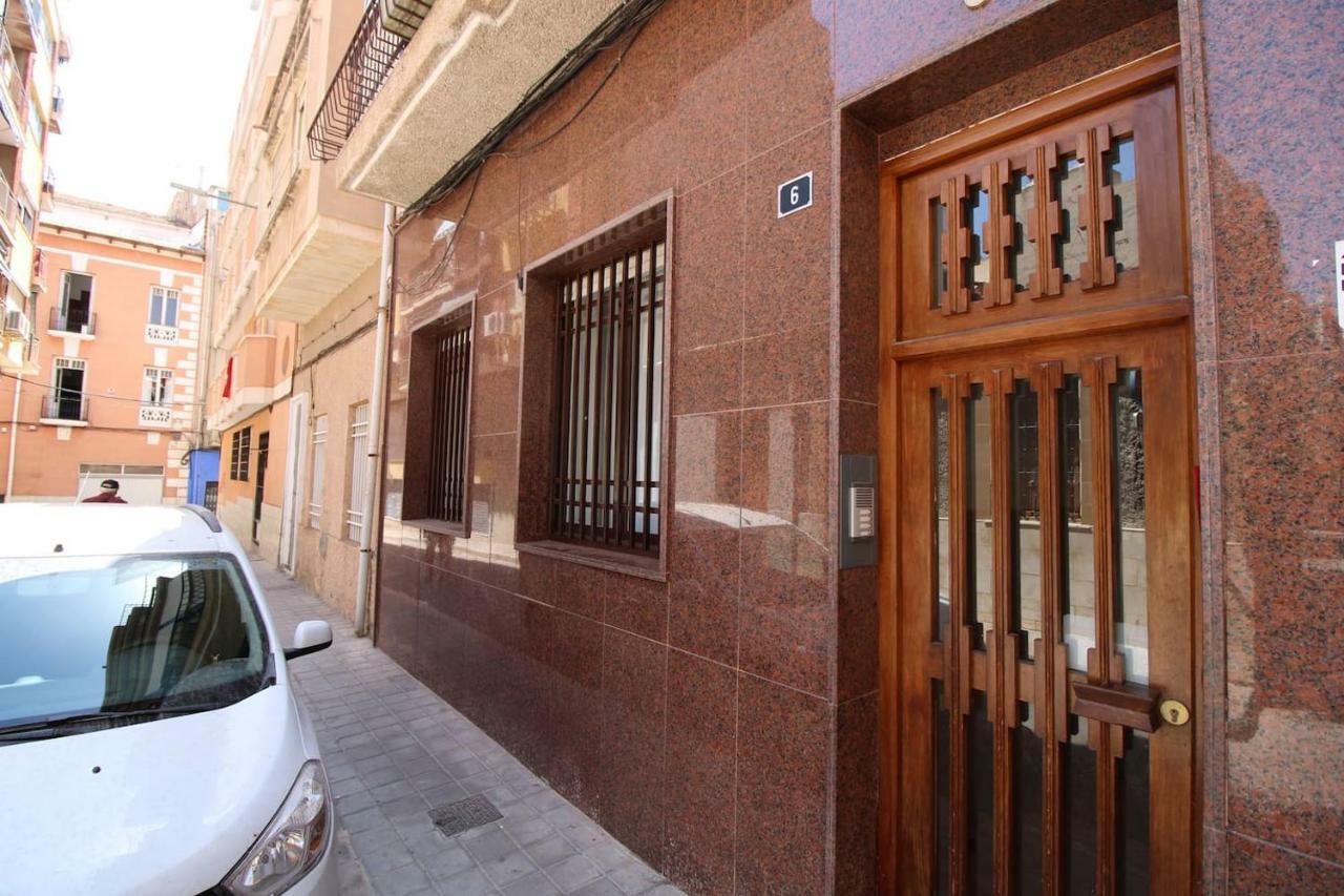 Big Apartment With Unique Patio Near Santa Barbara Castle Alicante Dış mekan fotoğraf