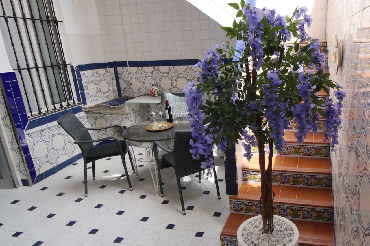 Big Apartment With Unique Patio Near Santa Barbara Castle Alicante Dış mekan fotoğraf