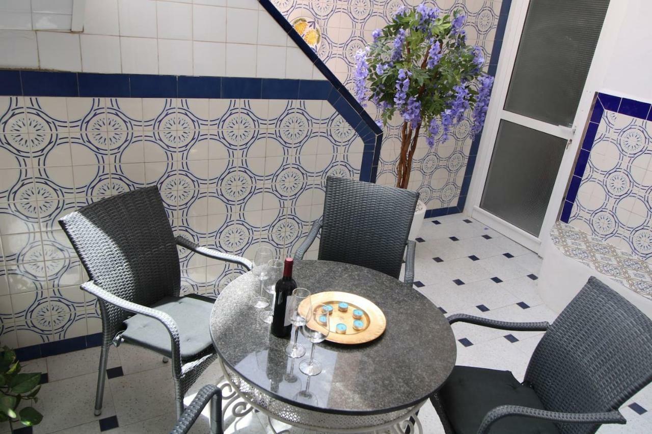 Big Apartment With Unique Patio Near Santa Barbara Castle Alicante Dış mekan fotoğraf