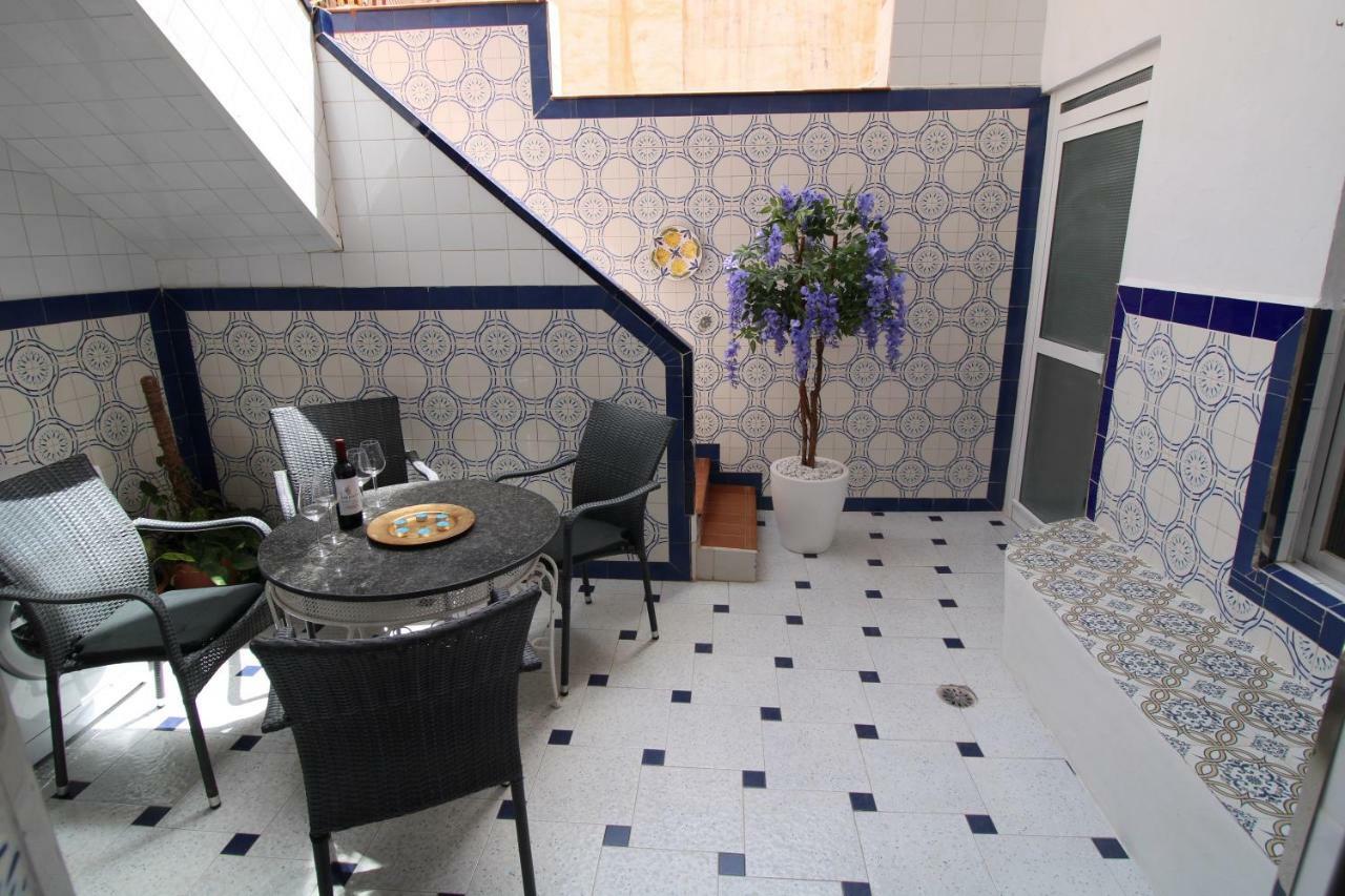 Big Apartment With Unique Patio Near Santa Barbara Castle Alicante Dış mekan fotoğraf